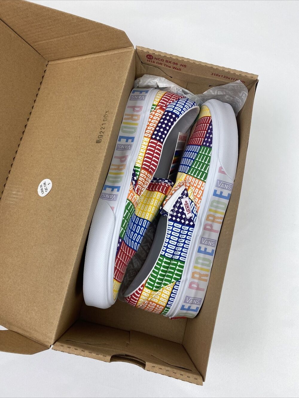 Vans Classic Slip-On Pride Shoes Unisex LGBTQ+ New Rainbow M 6.5 W 8.0